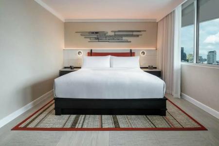 DoubleTree by Hilton Bangkok Ploenchit - SHA Plus Certified - 24