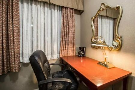 La Quinta by Wyndham New York City Central Park - 13