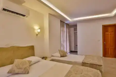 Linda Beach Class - 95