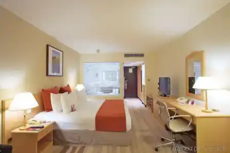 Crowne Plaza Muscat, an IHG - 62