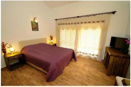 Pyramid Boutique - 9