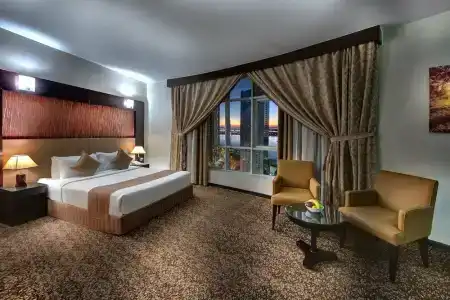 Aryana - 40