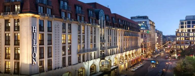 DoubleTree by Hilton Izmir - Alsancak - 91