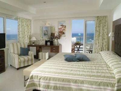 High Beach Resort - 57