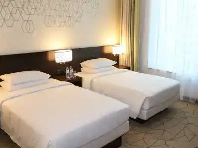 Hyatt Place Dubai Baniyas Square - 23