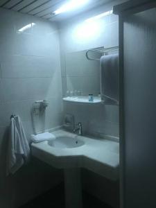 May Flower Apart - 97