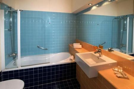 GH Avalon Sikani - 89