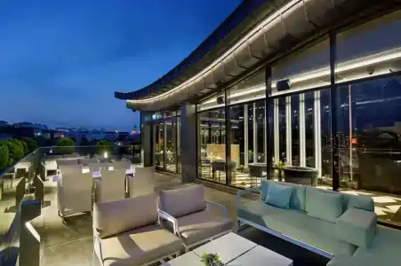 DoubleTree by Hilton Istanbul - Piyalepasa