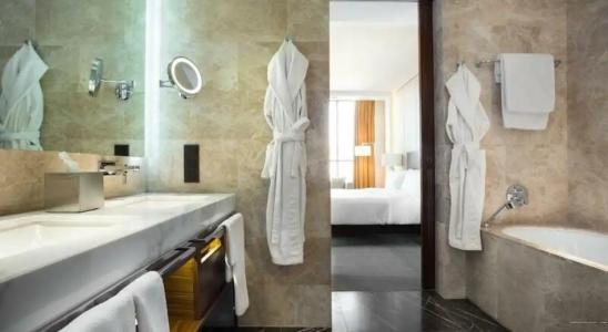 DoubleTree by Hilton Izmir - Alsancak - 89