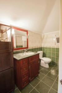 Moonshine & Suites - 46