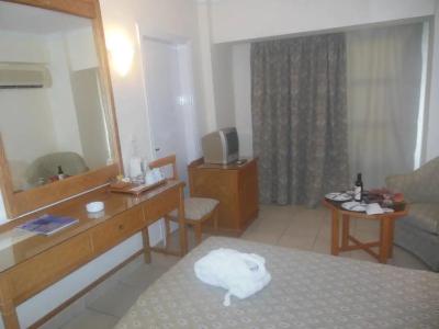 Mitsis Petit Palais Beach - 39