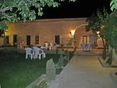 Falcon Cave Suites - 33