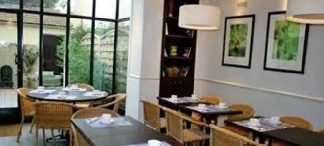 Kyriad Paris 18 - Porte de Clignancourt - Montmartre - 21