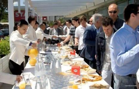Club House - 77