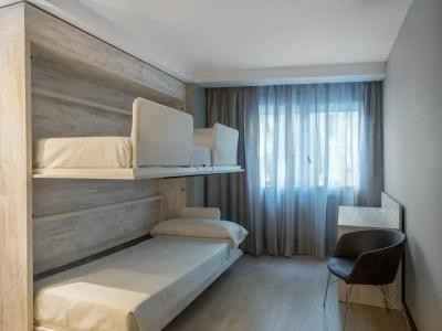 Catalonia Atenas - 12