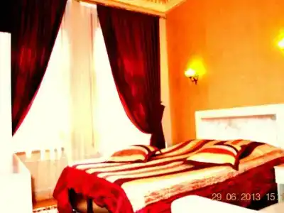 Le Safran Suite - 94