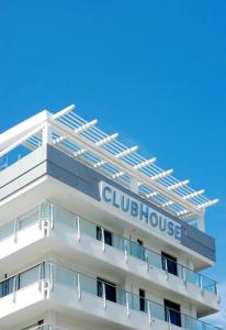 Club House - 27