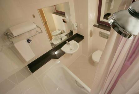 Premier Inn Dubai Silicon Oasis - 63
