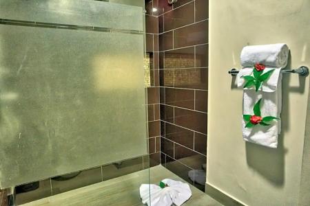 Coral Costa Caribe Beach Resort - All Inclusive - 13