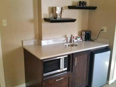 The Glidden House - 27