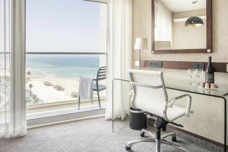 Renaissance Tel Aviv - 14