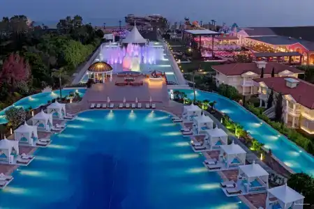 Titanic Business Kartal - 90