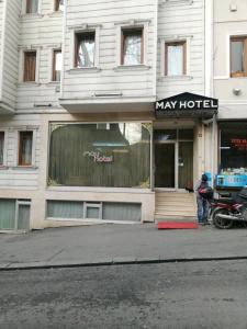 Maya - 76