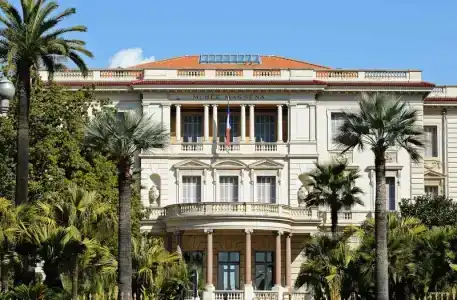 Hôtel Du Centre, un hôtel AMMI - 1