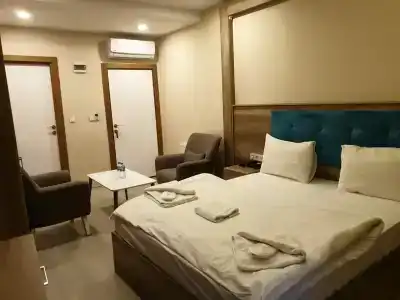 Destinia Pera Suites - 15