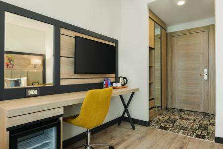 Ramada Encore By Wyndham Istanbul Basin Express - 75