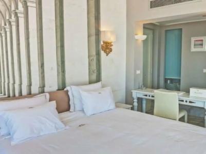 Royal Marmin Bay Boutique & Art - 76