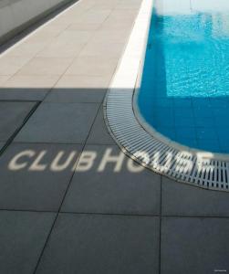Club House - 17