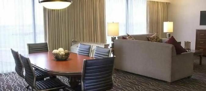 Hilton Kansas City Airport - 55