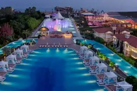 Titanic Business Kartal - 43