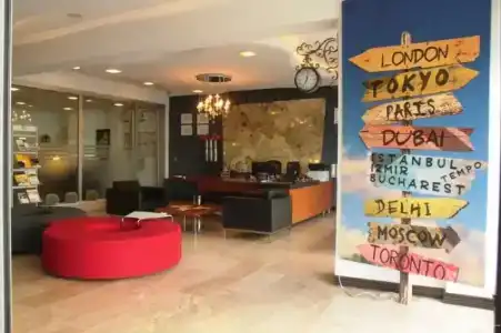 Tempo Suites Airport - 39