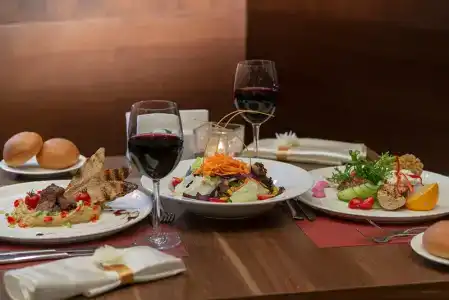 Ramada & Suites by Wyndham Istanbul Merter - 6