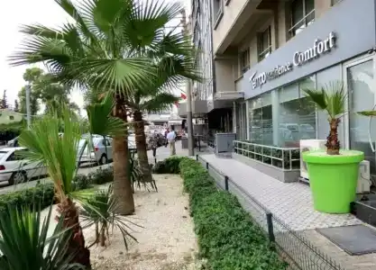 Tempo Suites Airport - 8