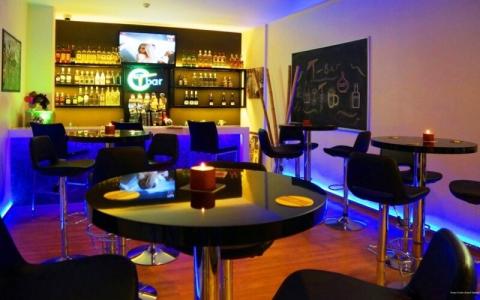Tempo Suites Airport - 73