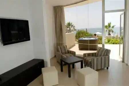 Capital Coast Resort And Spa - 74