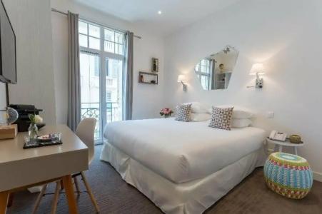 Yelo Belle Epoque powered by Sonder - 96