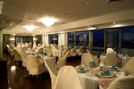 Ramada by Wyndham Istanbul Old City - 9
