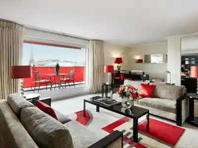 Hôtel Plaza Athénée - Dorchester Collection - 20