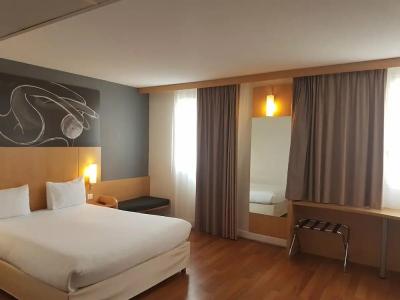 easyNice Palais des Congrès – Old Town - 54