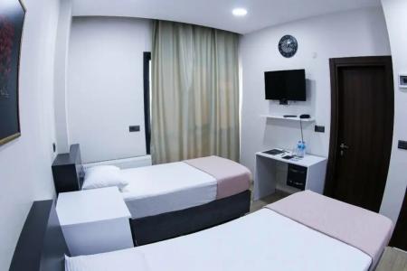 Campus Boutique - 32