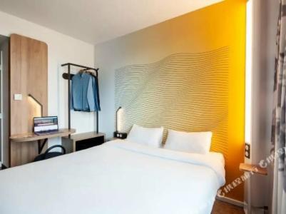 B&B Paris Porte des Lilas - 59