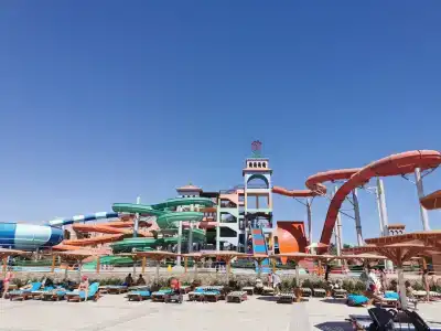 Charmillion Gardens Aquapark - 20