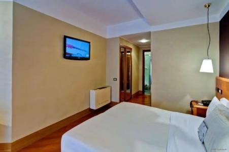 Best Western Plus Spring House - 57