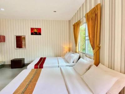Canal Resort - 35