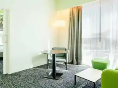 Park Inn by Radisson Dubai Motor City - 52