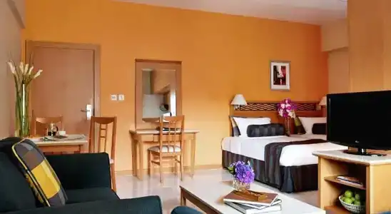 Golden Sands Apartments - 37